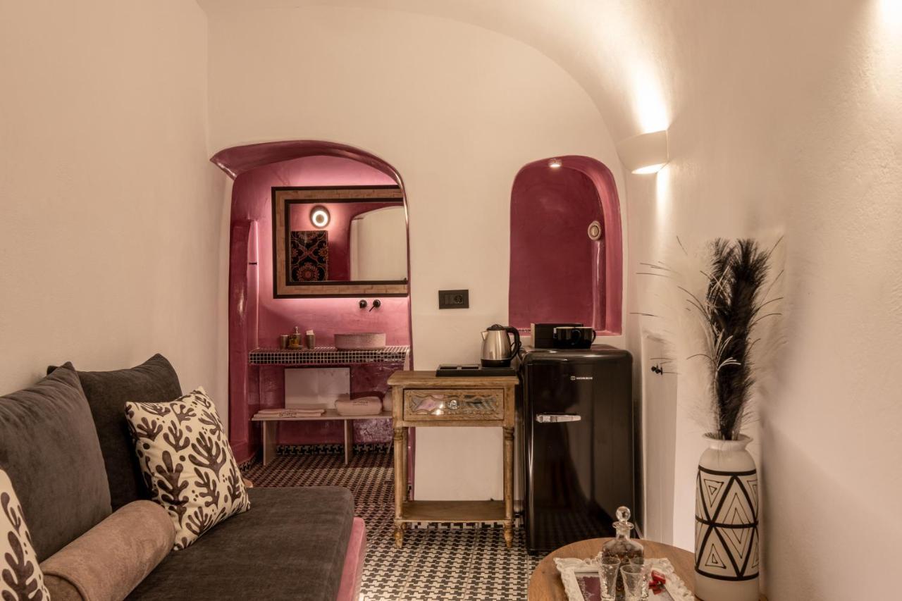 Amaya Glamor Villa with Caldera View & Indoor Hot Tub